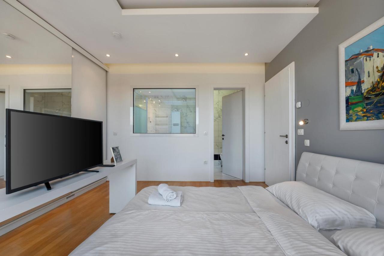 Contemporary Apartment With Rooftop Terrace In มาริบอร์ ภายนอก รูปภาพ